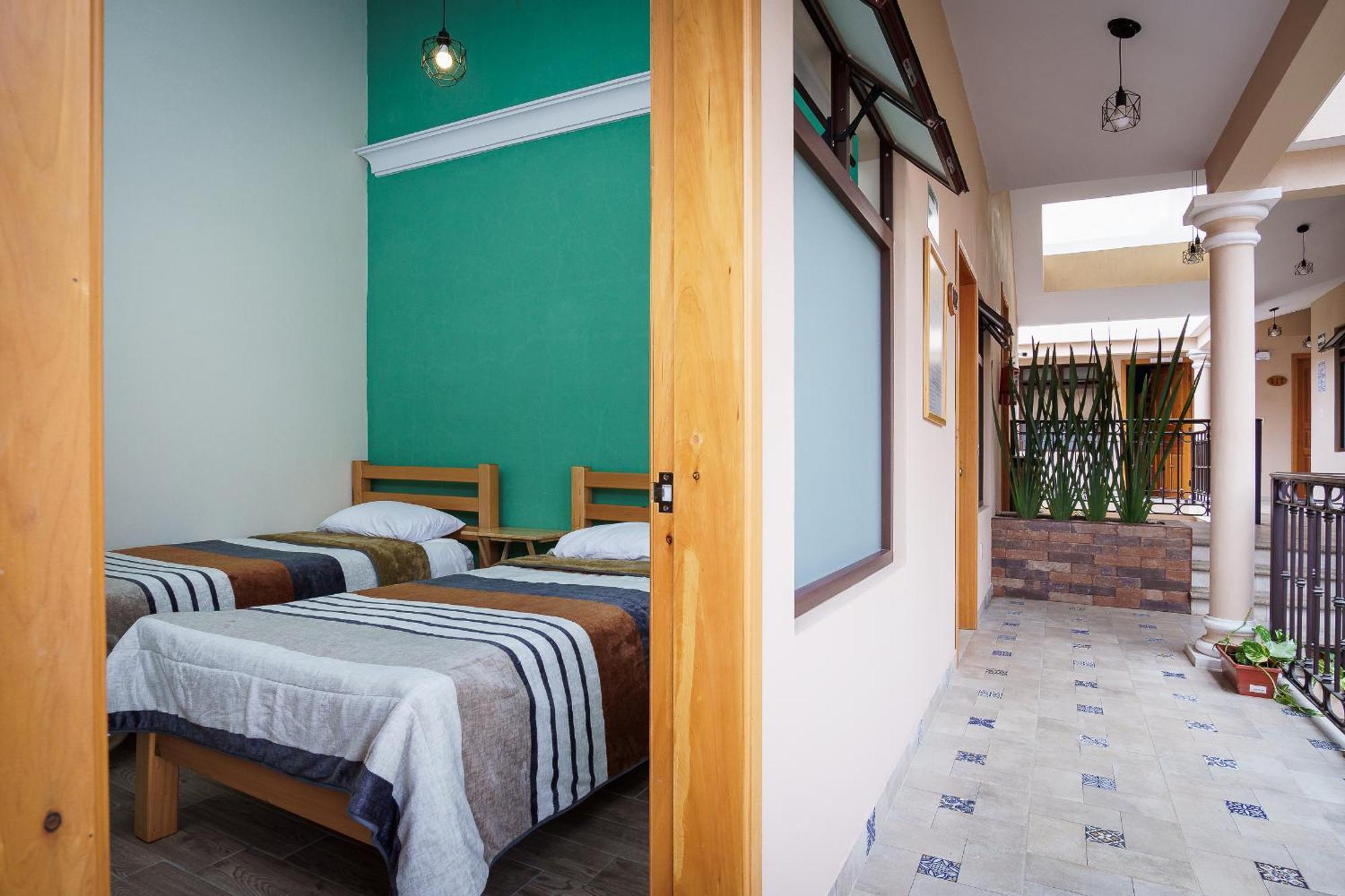 Tierra Alta Hostal San Cristobal de las Casas Luaran gambar