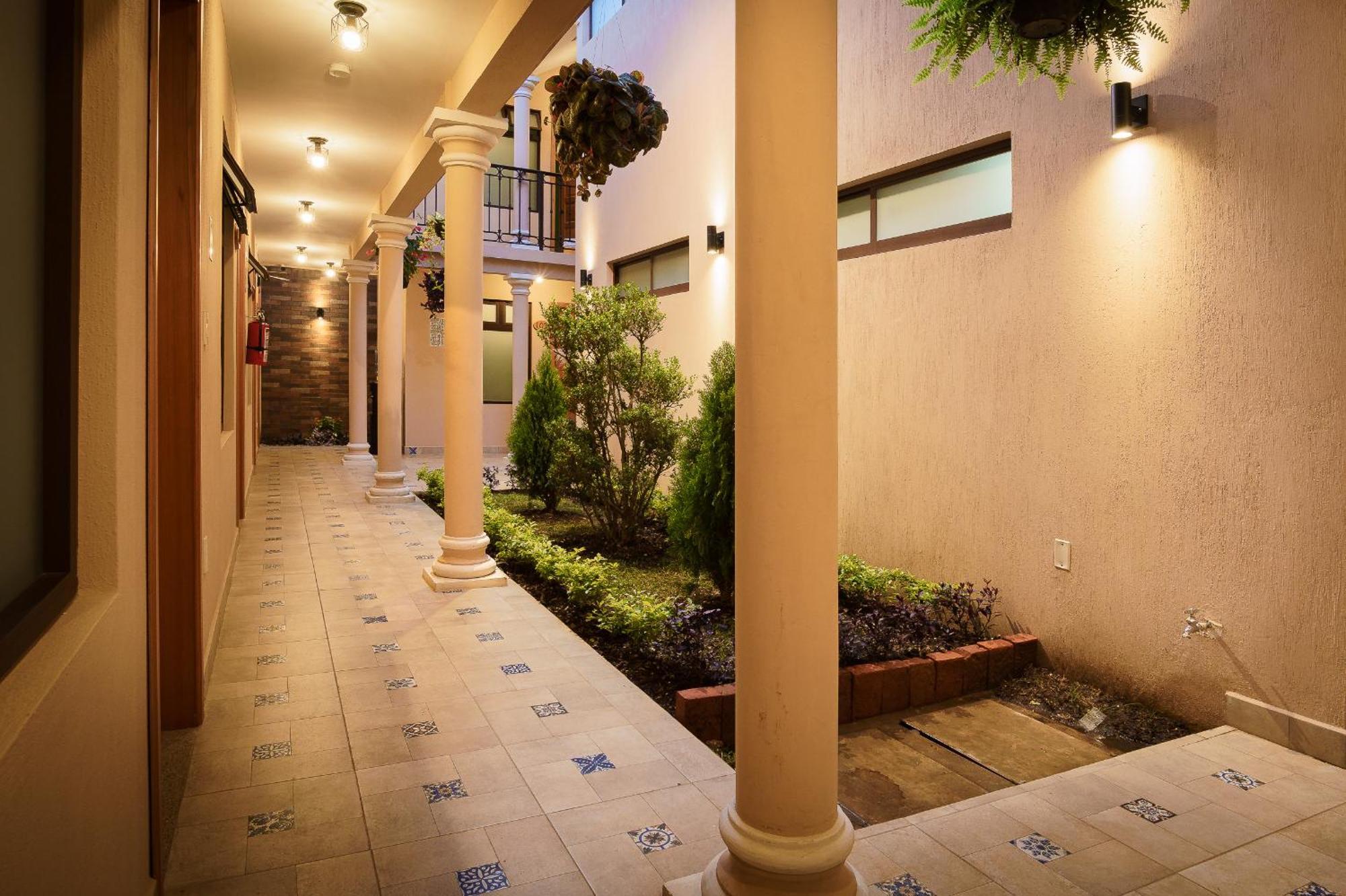 Tierra Alta Hostal San Cristobal de las Casas Luaran gambar